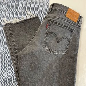 Levi’s Wedgie Straight grey